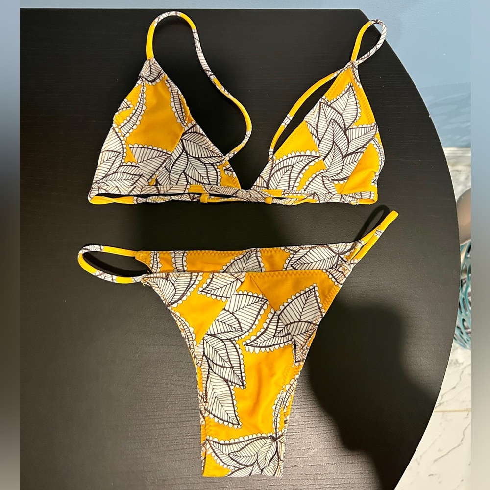 Aila Blue Yellow Bikini Set
